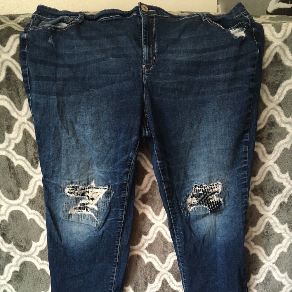 🎄 4 for $20 BOUTIQUE Boyfriend Distressed Jeans🎄
